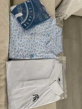 Men’s golf shirts and towel